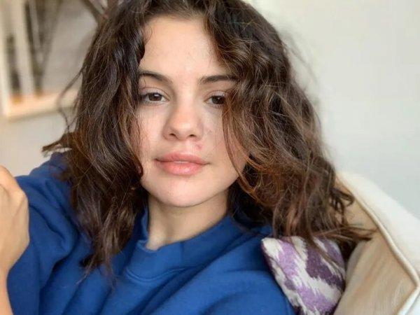 Selena Gomez showed a selfie without makeup and filters