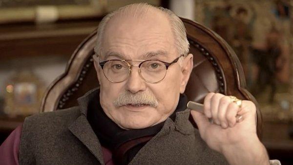 People didn't recognize Nikita Mikhalkov, who took the stage after a month treatment in the hospital
