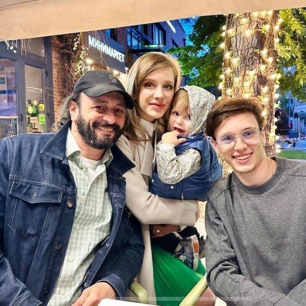 Liza Arzamasova showed grown-up son Ilya Averbukh from her first marriage