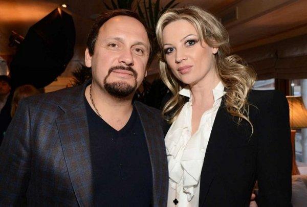 Stas Mikhailov touchingly congratulated his wife on her 50th birthday