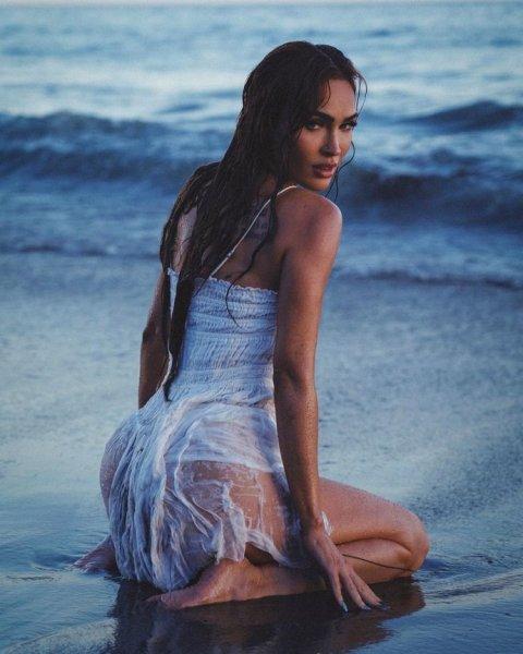 37-year-old actress and model Megan Fox showed off her figure in a wet dress The model's followers highly appreciated her photo shoot, leaving many compliments: Amazing figure, Very hot Megan, Queen of the beach, Megan, let's do a posing master class, Impossibly beautiful, Very beautiful. 

<p/></noscript></p>
<!-- adman_adcode_after --><br>
<script async src=