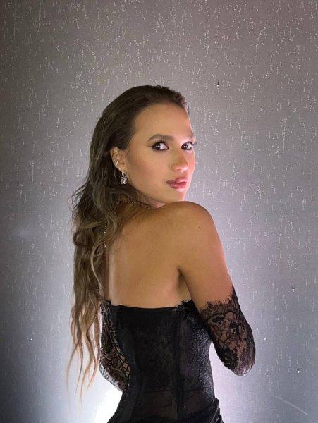 The image of Alina Zagitova in furs, lace and jewelry did not really suit her fans