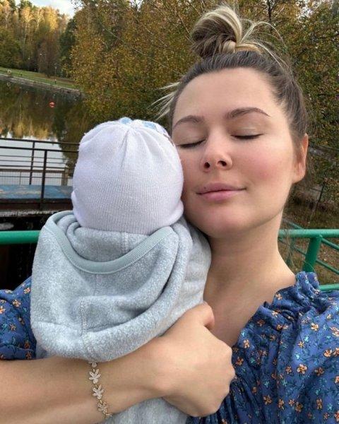 Maria Kozhevnikova, taking four sons, including a 1-month-old baby, flew to Dubai