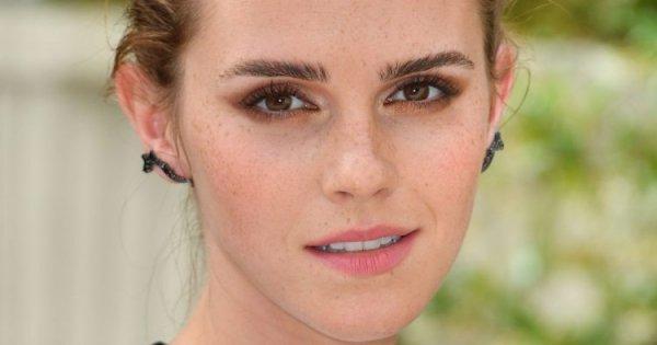 "Cold" Emma Watson presented something new from Prada