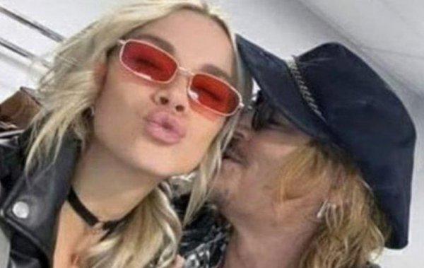 Ural native Yulia Vlasova showed a tender photo with Johnny Depp