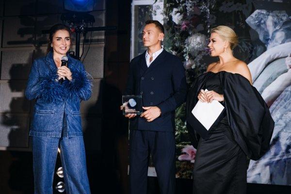 "New Wave" gathered stars and contestants at the gala dinner