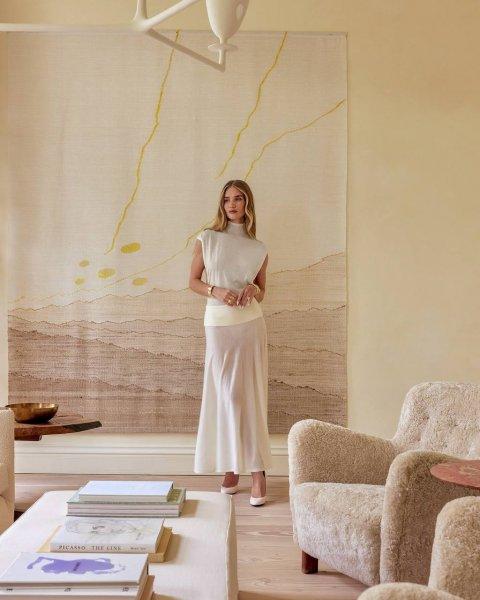 Rosie Huntington-Whiteley showed off her luxurious home